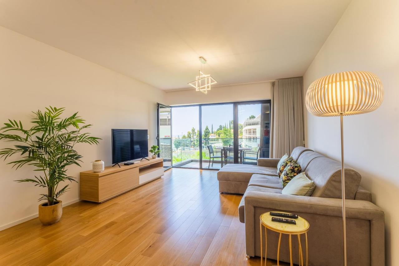 Flh Funchal Balcony Flat With Pool Apartment Ngoại thất bức ảnh